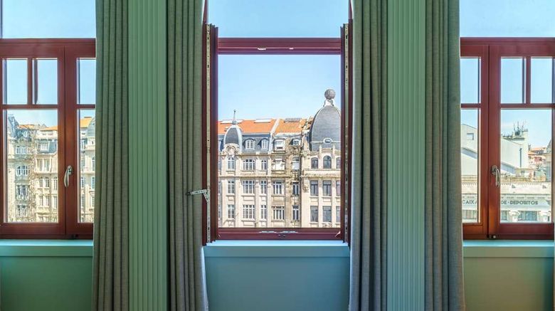 <b>The Editory Boulevard Hotel Room</b>. Images powered by <a href="https://iceportal.shijigroup.com/" title="IcePortal" target="_blank">IcePortal</a>.