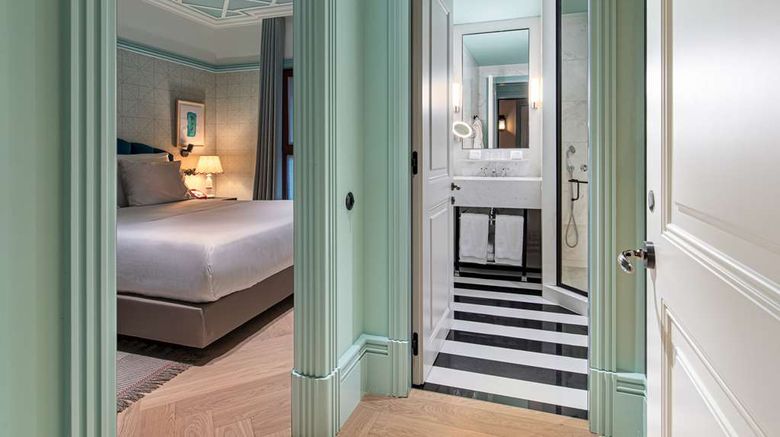 <b>The Editory Boulevard Hotel Room</b>. Images powered by <a href="https://iceportal.shijigroup.com/" title="IcePortal" target="_blank">IcePortal</a>.