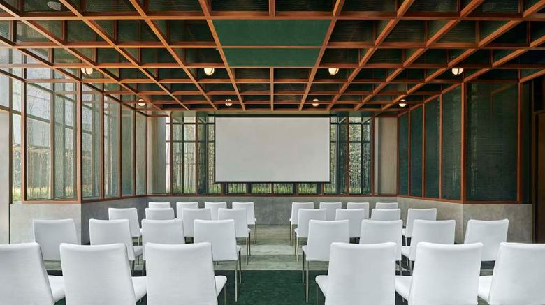 <b>Artyzen New Bund 31 Shanghai Meeting</b>. Images powered by <a href="https://iceportal.shijigroup.com/" title="IcePortal" target="_blank">IcePortal</a>.