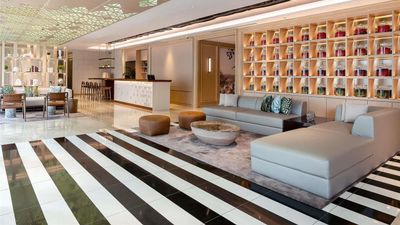 Novotel Living Bangkok Sukhumvit Legacy