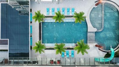 Novotel Living Bangkok Sukhumvit Legacy