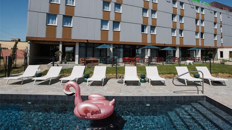 Ibis Styles Hotel Dijon Nord Valmy Pool