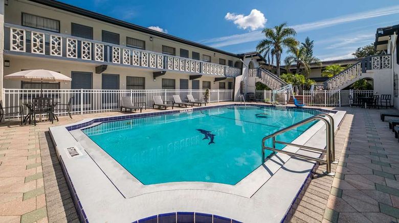 <b>Quality Inn & Suites Orlando-North Pool</b>. Images powered by <a href="https://iceportal.shijigroup.com/" title="IcePortal" target="_blank">IcePortal</a>.