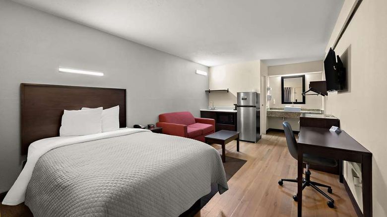 <b>Suburban Studios Peoria Room</b>. Images powered by <a href="https://iceportal.shijigroup.com/" title="IcePortal" target="_blank">IcePortal</a>.
