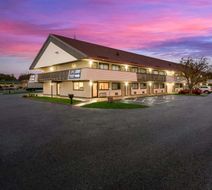 Suburban Studios Peoria Exterior