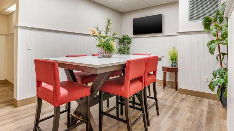 <b>MainStay Suites Ocean City West Restaurant</b>. Images powered by <a href="https://iceportal.shijigroup.com/" title="IcePortal" target="_blank">IcePortal</a>.