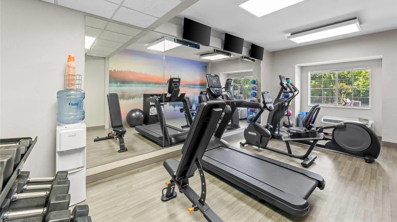 <b>Starkville Inn & Suites Health</b>. Images powered by <a href="https://iceportal.shijigroup.com/" title="IcePortal" target="_blank">IcePortal</a>.