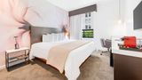The O Hotel, Trademark Coll by Wyndham Room