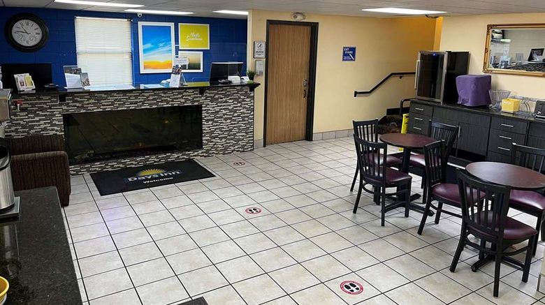 <b>Days Inn by Wyndham Park City Other</b>. Images powered by <a href="https://iceportal.shijigroup.com/" title="IcePortal" target="_blank">IcePortal</a>.
