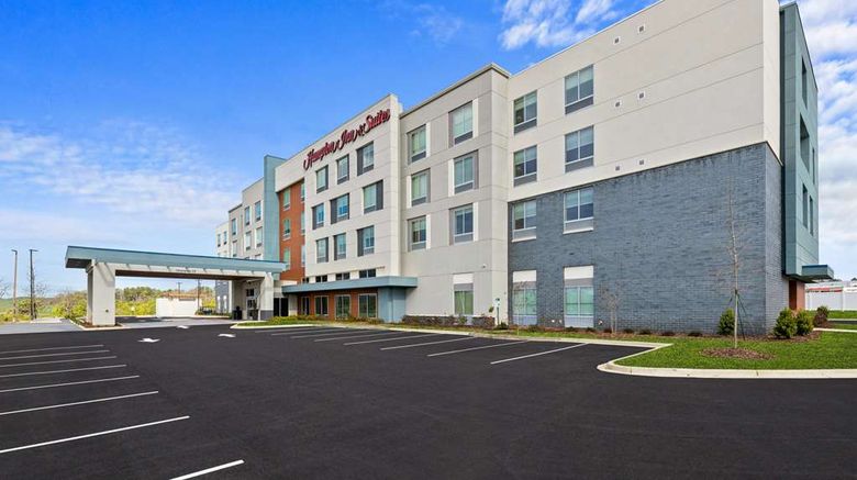 <b>Hampton Inn & Suites Bessemer Birmingham Exterior</b>. Images powered by <a href="https://iceportal.shijigroup.com/" title="IcePortal" target="_blank">IcePortal</a>.