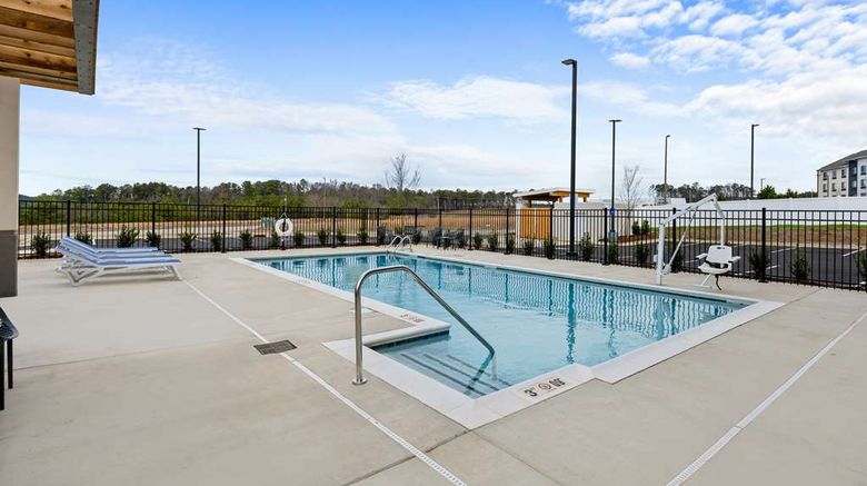 <b>Hampton Inn & Suites Bessemer Birmingham Pool</b>. Images powered by <a href="https://iceportal.shijigroup.com/" title="IcePortal" target="_blank">IcePortal</a>.