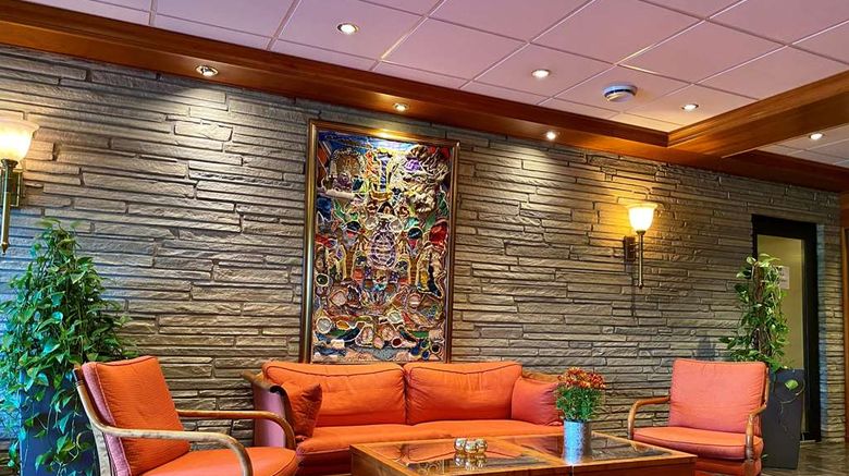 <b>Alver Hotel Lobby</b>. Images powered by <a href="https://iceportal.shijigroup.com/" title="IcePortal" target="_blank">IcePortal</a>.