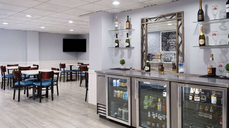 <b>AmericInn by Wyndham Woodstock IL Restaurant</b>. Images powered by <a href="https://iceportal.shijigroup.com/" title="IcePortal" target="_blank">IcePortal</a>.