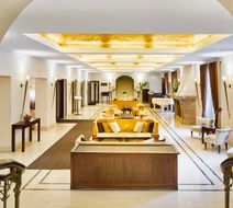 Mamaison Hotel Le Regina Lobby