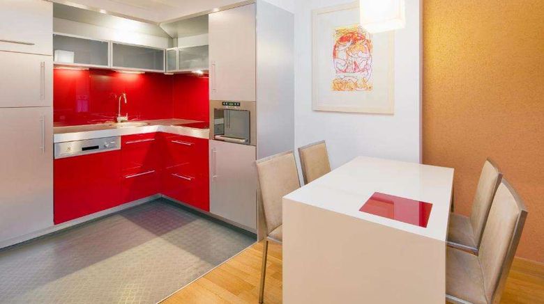 <b>Mamaison Residence Diana Room</b>. Images powered by <a href="https://iceportal.shijigroup.com/" title="IcePortal" target="_blank">IcePortal</a>.