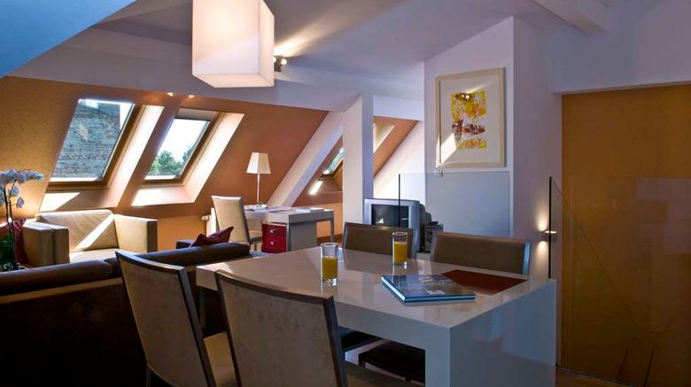 <b>Mamaison Residence Diana Suite</b>. Images powered by <a href="https://iceportal.shijigroup.com/" title="IcePortal" target="_blank">IcePortal</a>.