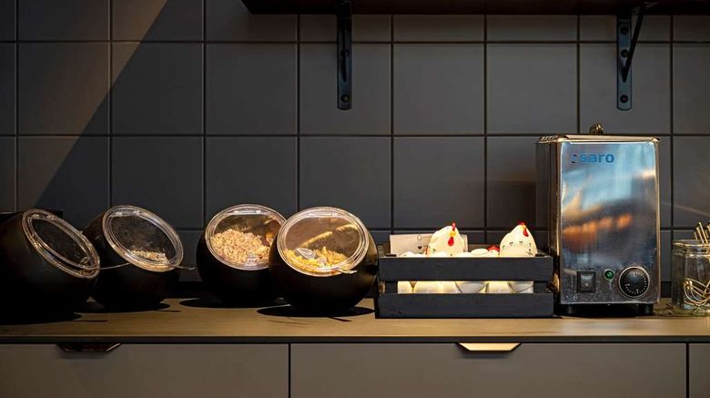 <b>Zleep Hotel Lausanne-Chavannes Restaurant</b>. Images powered by <a href="https://iceportal.shijigroup.com/" title="IcePortal" target="_blank">IcePortal</a>.