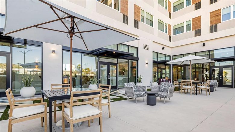<b>Cambria Hotel Burbank Airport Pool</b>. Images powered by <a href="https://iceportal.shijigroup.com/" title="IcePortal" target="_blank">IcePortal</a>.