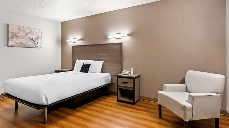 <b>Red Lion Inn & Suites Pontoon Beach Room</b>. Images powered by <a href="https://iceportal.shijigroup.com/" title="IcePortal" target="_blank">IcePortal</a>.