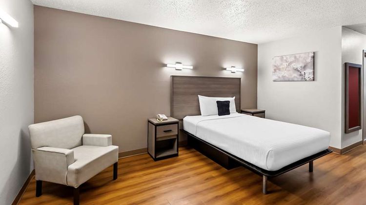 Red Lion Inn & Suites Pontoon Beach Room