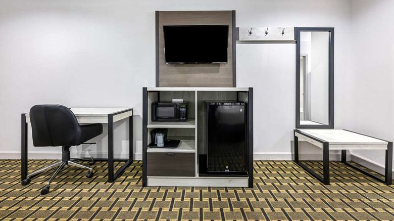 <b>SureStay by BW Huntsville University Room</b>. Images powered by <a href="https://iceportal.shijigroup.com/" title="IcePortal" target="_blank">IcePortal</a>.