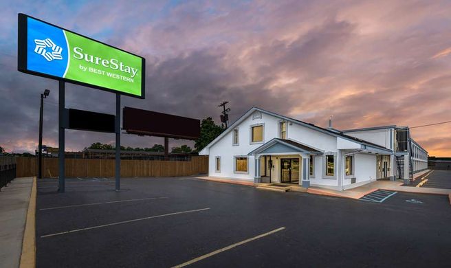 SureStay by BW Huntsville University Exterior
