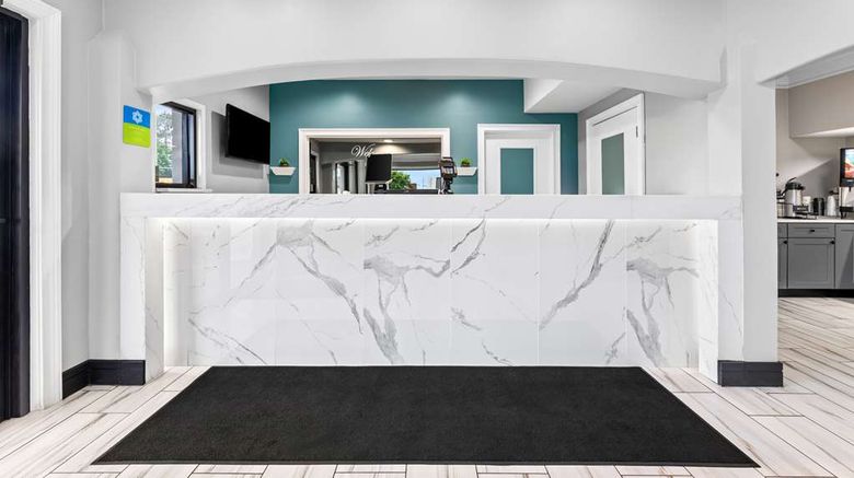 <b>SureStay by BW Huntsville University Lobby</b>. Images powered by <a href="https://iceportal.shijigroup.com/" title="IcePortal" target="_blank">IcePortal</a>.