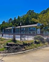 Quality Inn Hillside Inn