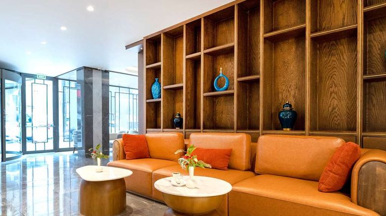 <b>Days Inn by Wyndham Istanbul Bomonti Lobby</b>. Images powered by <a href="https://iceportal.shijigroup.com/" title="IcePortal" target="_blank">IcePortal</a>.