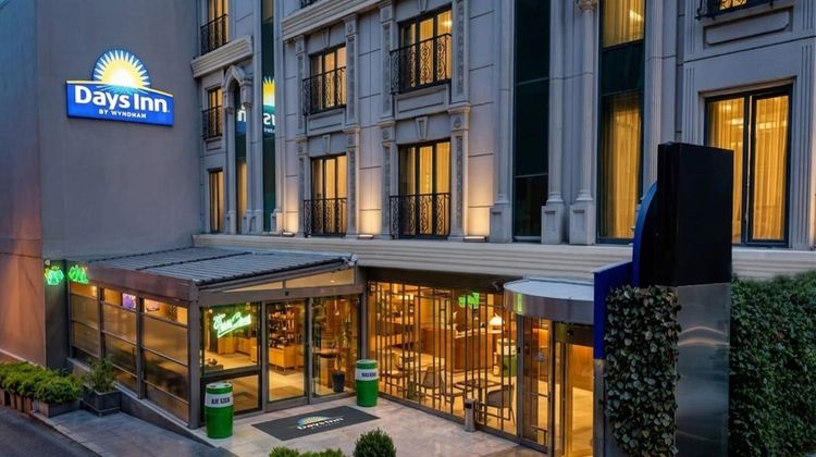 Days Inn by Wyndham Istanbul Bomonti Exterior