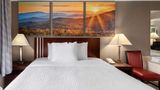 <b>Days Inn Columbia Suite</b>. Images powered by <a href="https://iceportal.shijigroup.com/" title="IcePortal" target="_blank">IcePortal</a>.