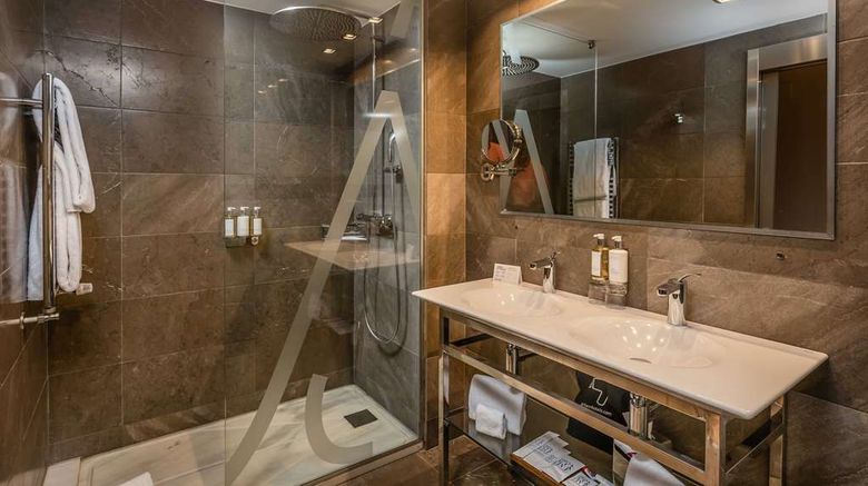 <b>Artiem Asturias Room</b>. Images powered by <a href="https://iceportal.shijigroup.com/" title="IcePortal" target="_blank">IcePortal</a>.