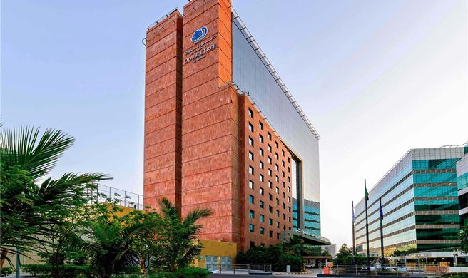 DoubleTree by Hilton Jeddah Al Andalus Exterior