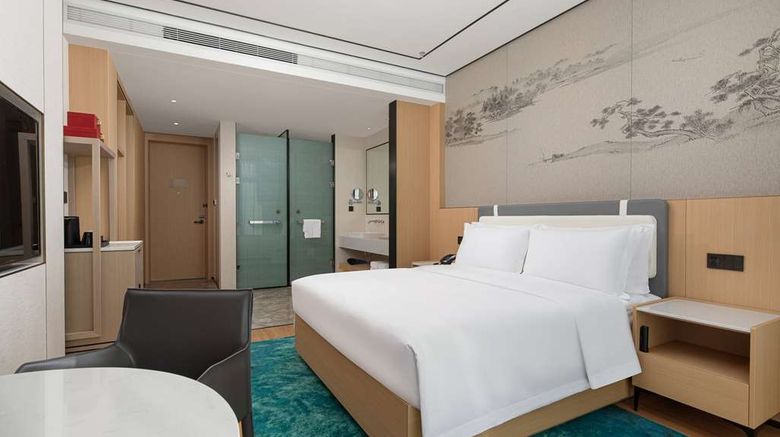 <b>Ramada Encore by Wyndham Jinan Shanghe Room</b>. Images powered by <a href="https://iceportal.shijigroup.com/" title="IcePortal" target="_blank">IcePortal</a>.