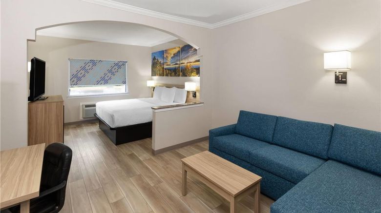 <b>Days Inn & Suites Sam Houston Tollway Suite</b>. Images powered by <a href="https://iceportal.shijigroup.com/" title="IcePortal" target="_blank">IcePortal</a>.