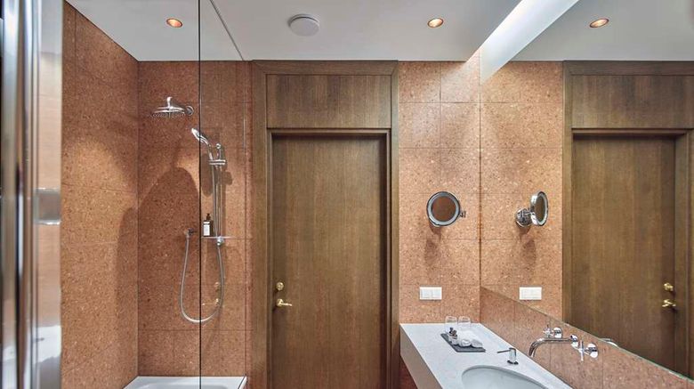 <b>Neringa Hotel Suite</b>. Images powered by <a href="https://iceportal.shijigroup.com/" title="IcePortal" target="_blank">IcePortal</a>.