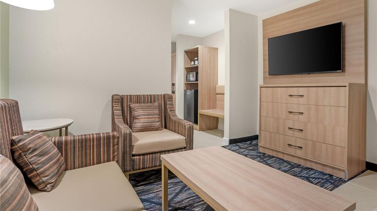 Best Western Plus D'Iberville Suite