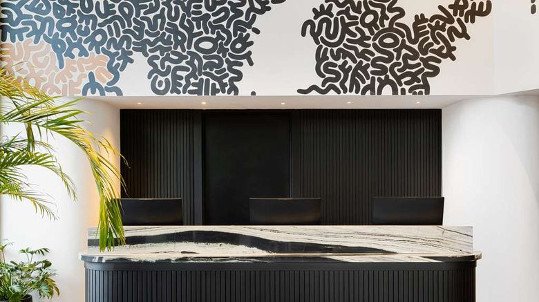 <b>Radisson Casablanca Gauthier LaCitadelle Lobby</b>. Images powered by <a href="https://iceportal.shijigroup.com/" title="IcePortal" target="_blank">IcePortal</a>.