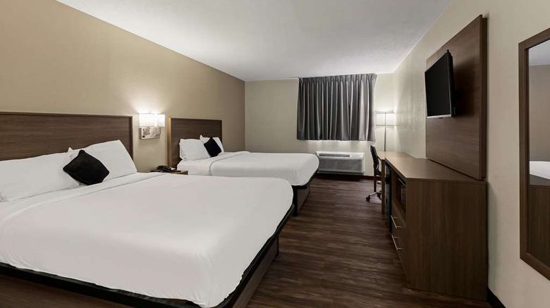 <b>Red Lion Inn & Suites Caseyville Room</b>. Images powered by <a href="https://iceportal.shijigroup.com/" title="IcePortal" target="_blank">IcePortal</a>.
