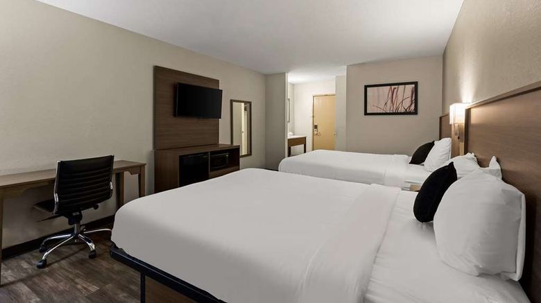 <b>Red Lion Inn & Suites Caseyville Room</b>. Images powered by <a href="https://iceportal.shijigroup.com/" title="IcePortal" target="_blank">IcePortal</a>.