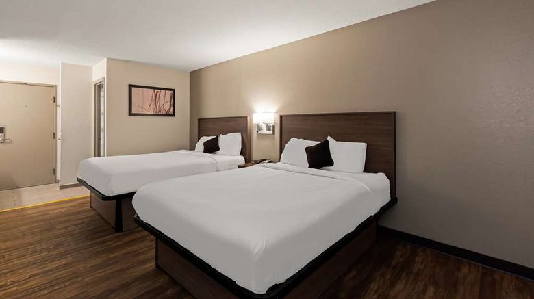 <b>Red Lion Inn & Suites Caseyville Room</b>. Images powered by <a href="https://iceportal.shijigroup.com/" title="IcePortal" target="_blank">IcePortal</a>.