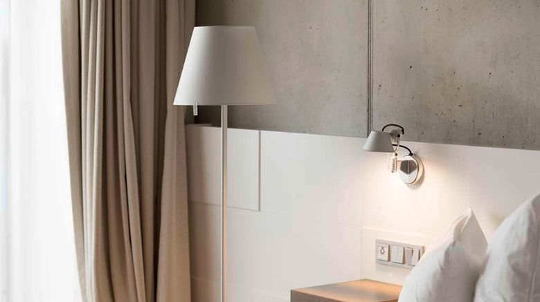 <b>Factory Hotel Room</b>. Images powered by <a href="https://iceportal.shijigroup.com/" title="IcePortal" target="_blank">IcePortal</a>.