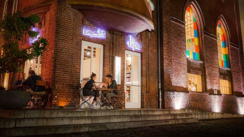 <b>Factory Hotel Restaurant</b>. Images powered by <a href="https://iceportal.shijigroup.com/" title="IcePortal" target="_blank">IcePortal</a>.