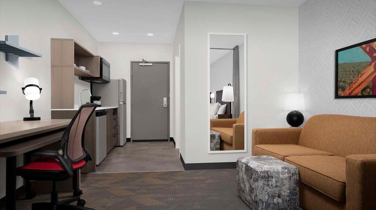 Home2 Suites by Hilton Chattanooga Room