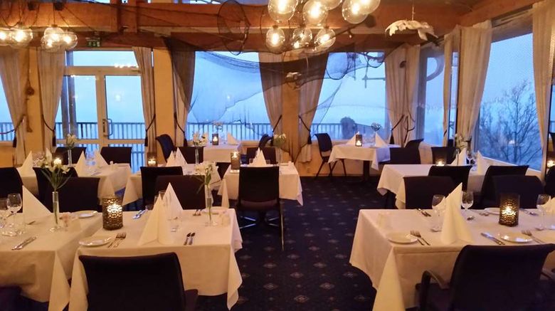 <b>Westland Hotel Restaurant</b>. Images powered by <a href="https://iceportal.shijigroup.com/" title="IcePortal" target="_blank">IcePortal</a>.
