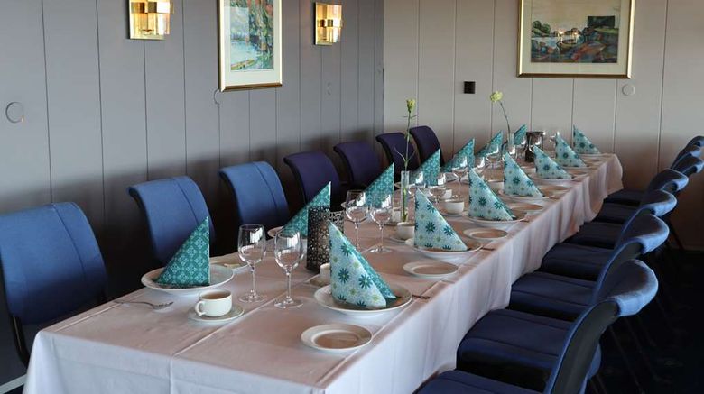 <b>Westland Hotel Restaurant</b>. Images powered by <a href="https://iceportal.shijigroup.com/" title="IcePortal" target="_blank">IcePortal</a>.