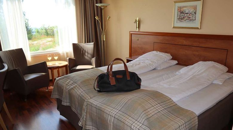 <b>Westland Hotel Room</b>. Images powered by <a href="https://iceportal.shijigroup.com/" title="IcePortal" target="_blank">IcePortal</a>.