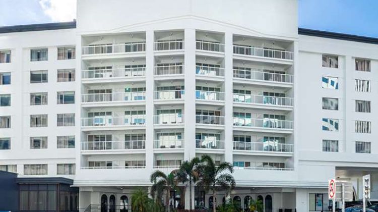Hotel Tampa Riverwalk Exterior