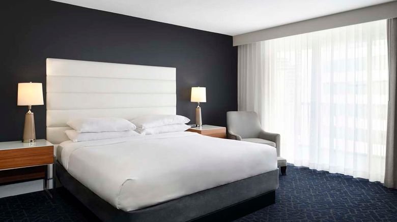 <b>Hotel Tampa Riverwalk Room</b>. Images powered by <a href="https://iceportal.shijigroup.com/" title="IcePortal" target="_blank">IcePortal</a>.