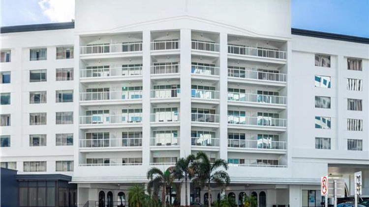 Hotel Tampa Riverwalk Exterior